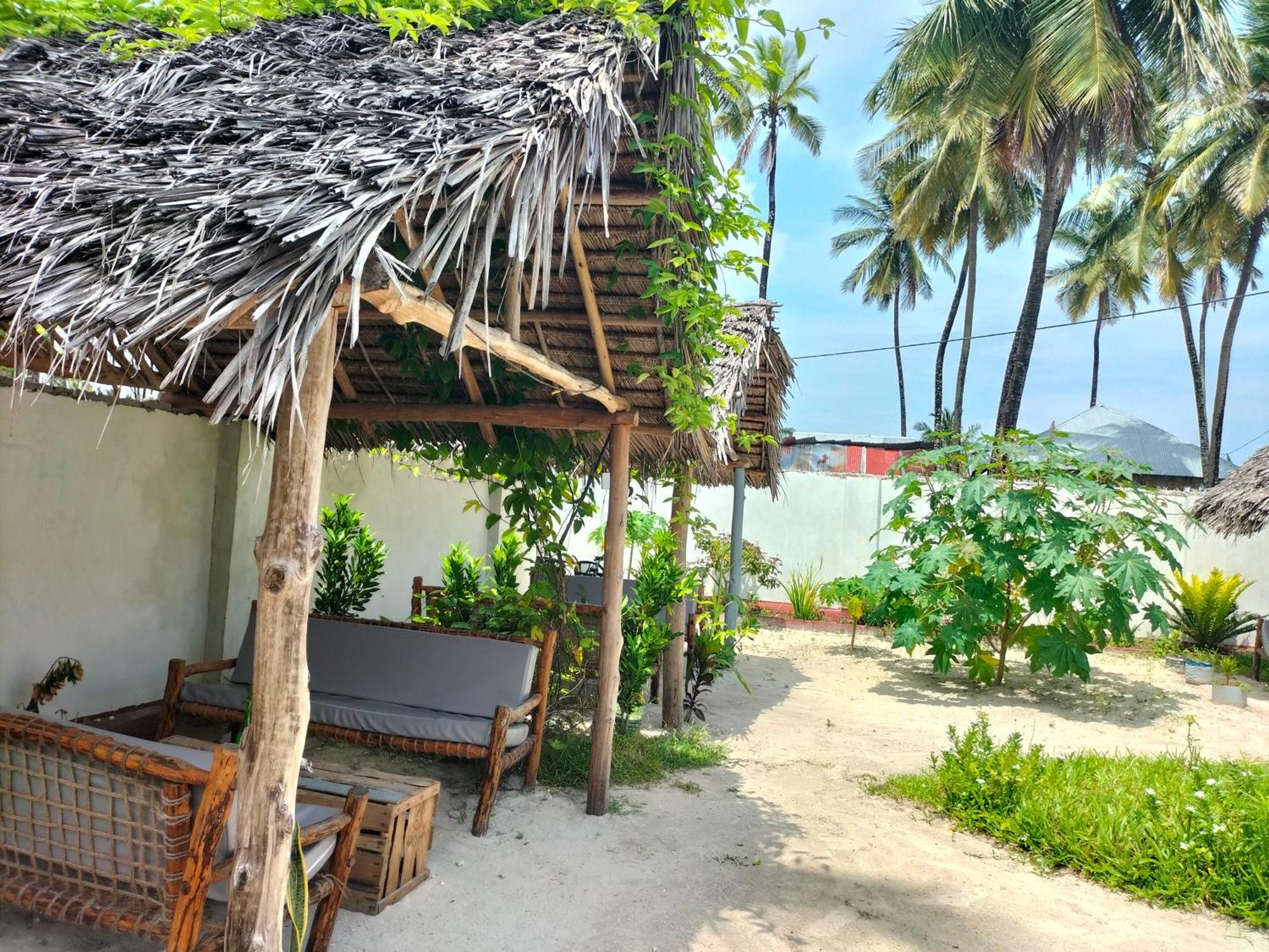 Mambo Leo Hostel 파제 외부 사진