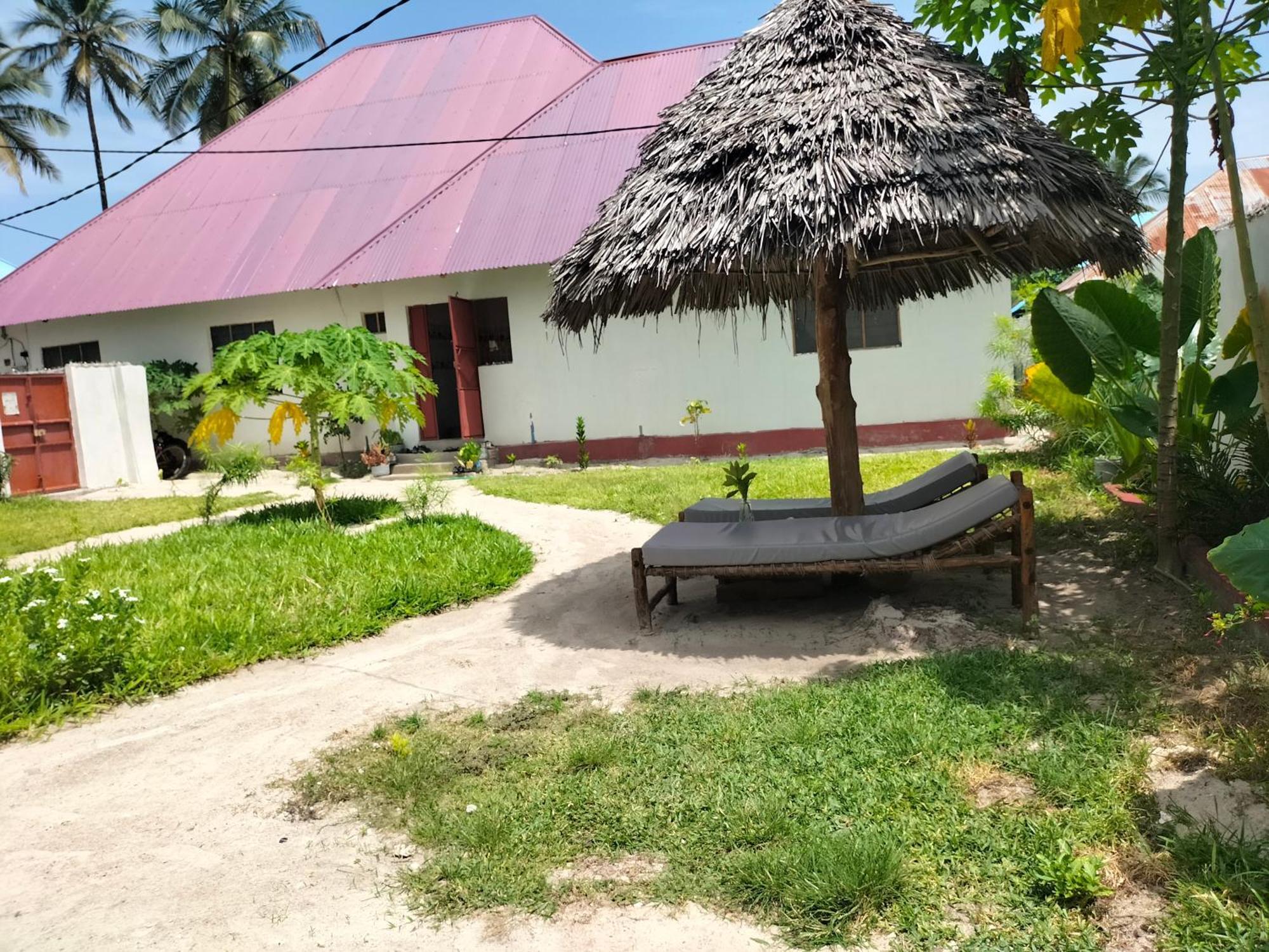 Mambo Leo Hostel 파제 외부 사진